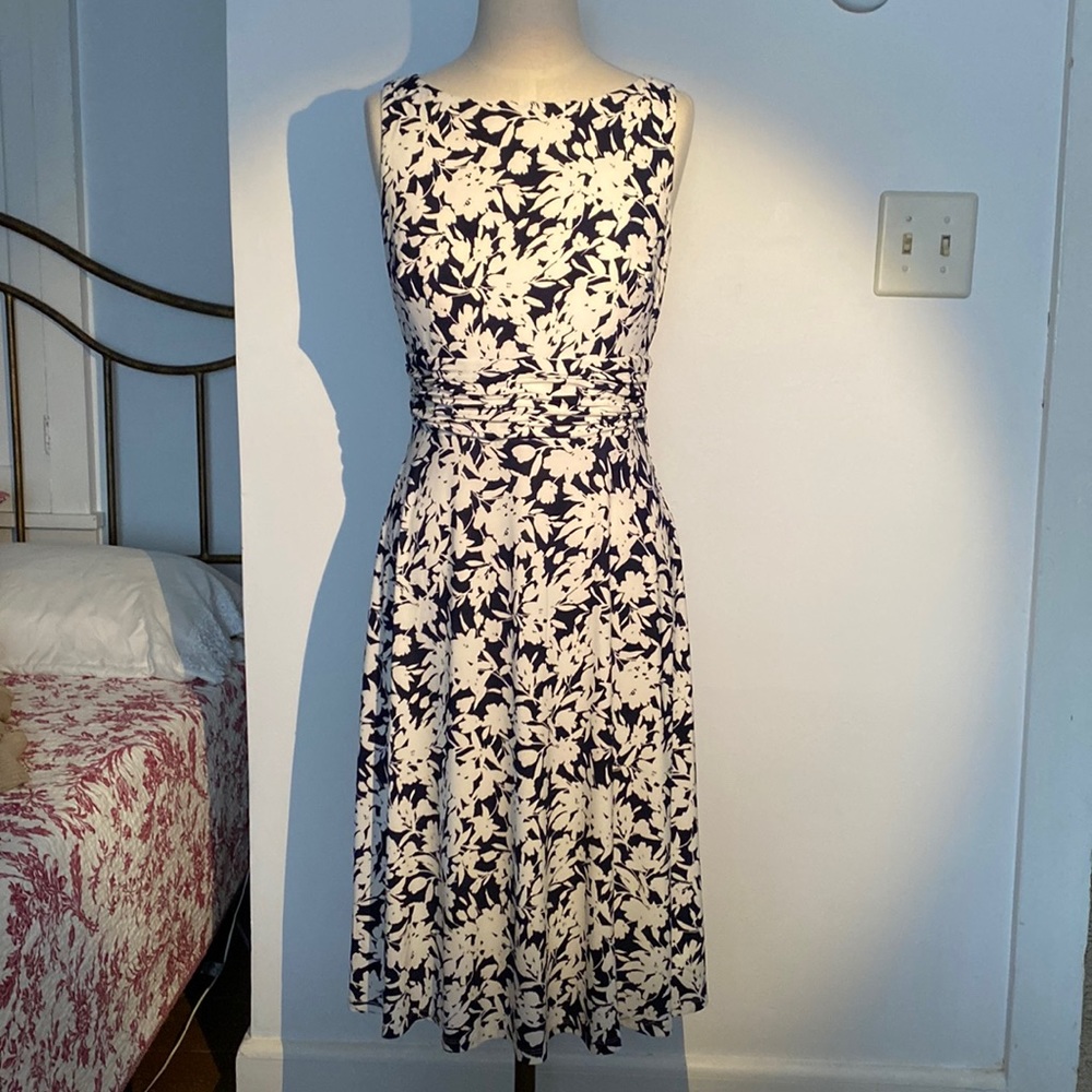 Comfortable dress you can eat in as you enjoy the party!
